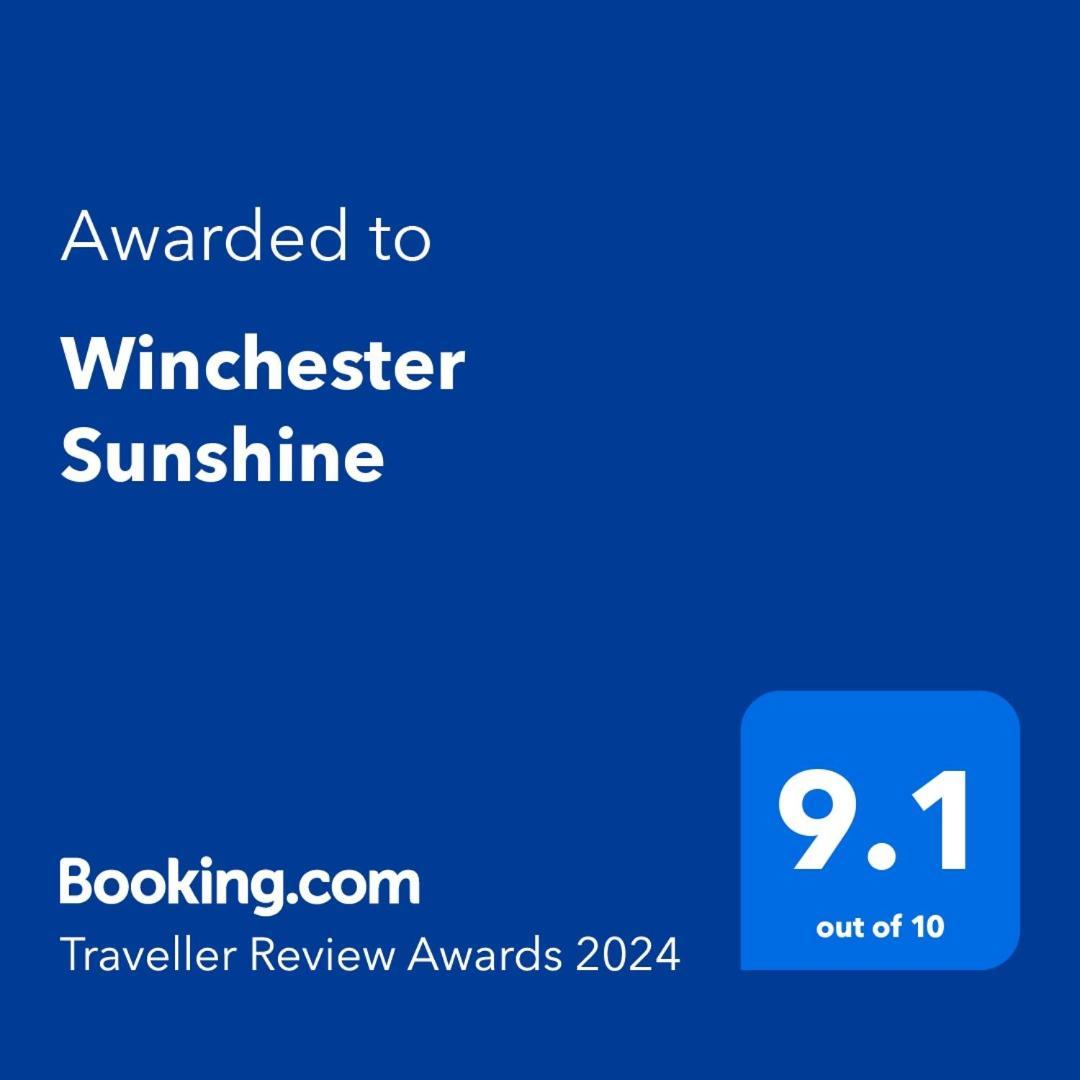 Winchester Sunshine Kingston Exteriér fotografie